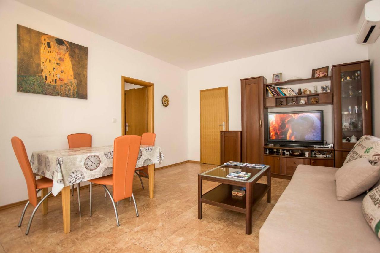 Apartment Beba Rovinj Exterior photo